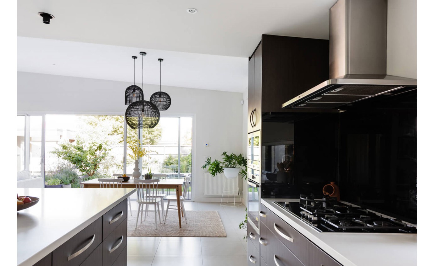 Schweigen Silent Wallmount Rangehood 900mm WM2190ST