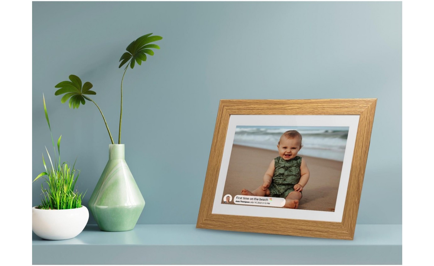 Jackson Frameo 7 inch Smart Photo Frame (White Oak) DPF1097