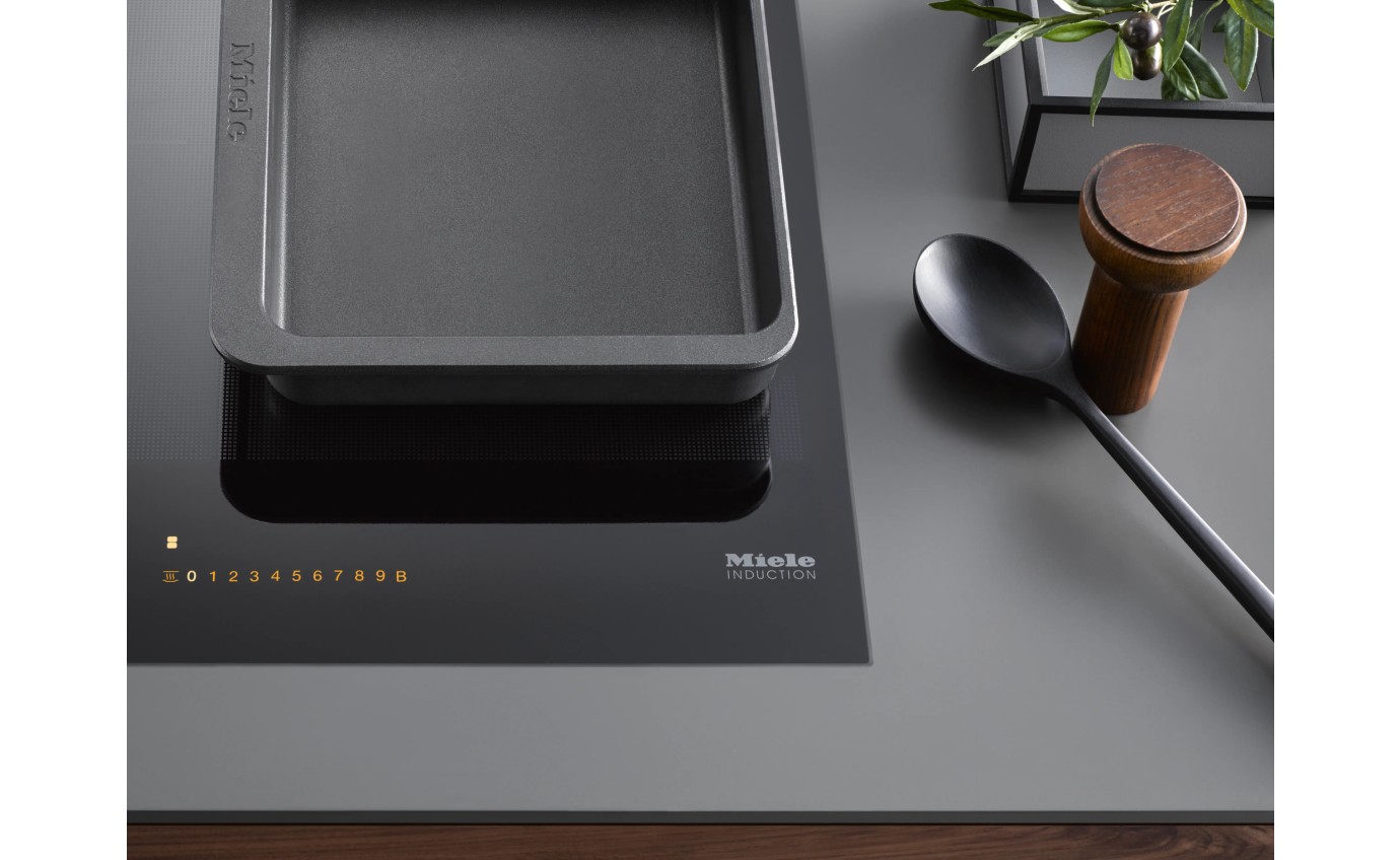 Miele 80cm Induction Cooktop with MattFinish (Black) KM75762FL