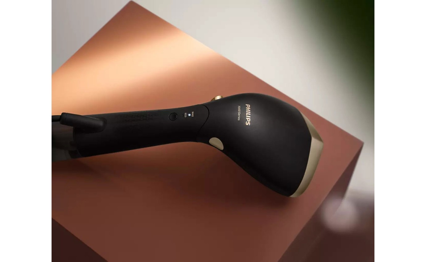 Philips 7000 Series Handheld Garment Steamer (Black) STH706080