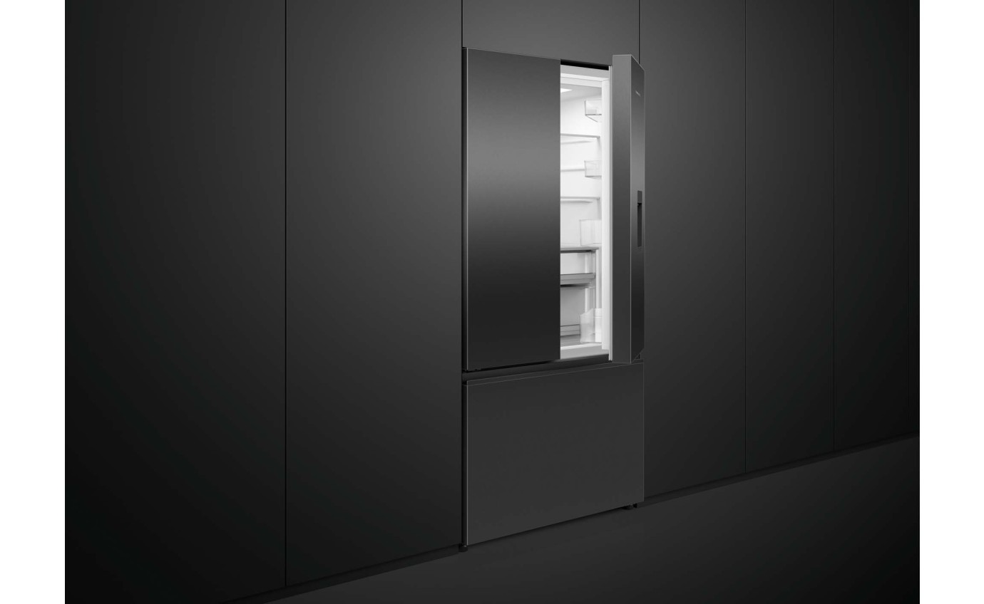 Fisher & Paykel 511L Series 7 French Door Refrigerator Freezer, Ice & Water RF505ANUB1