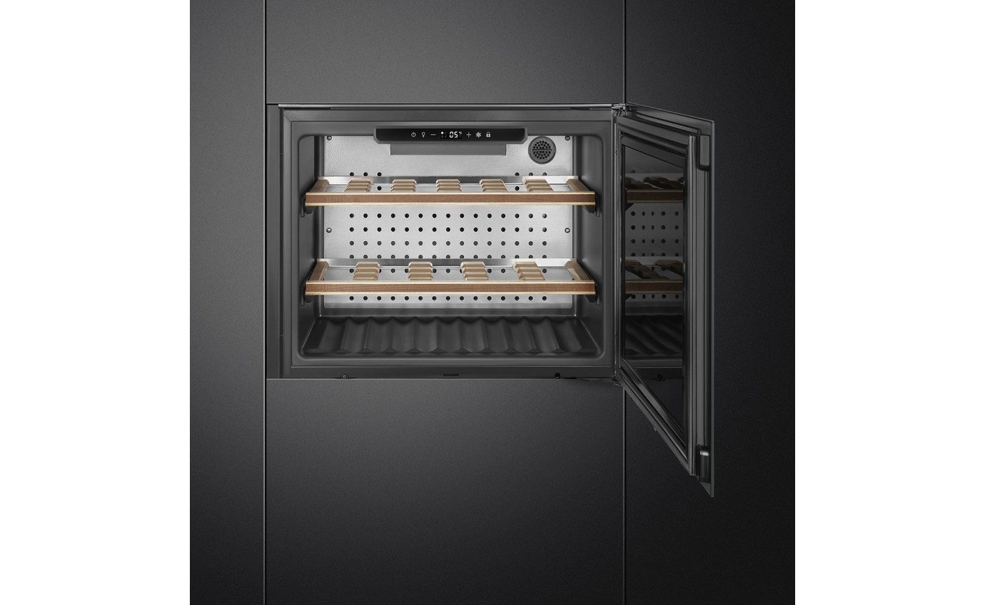 Smeg 45cm Linea Compact Wine Cellar (Midnight Black) CVI121B3