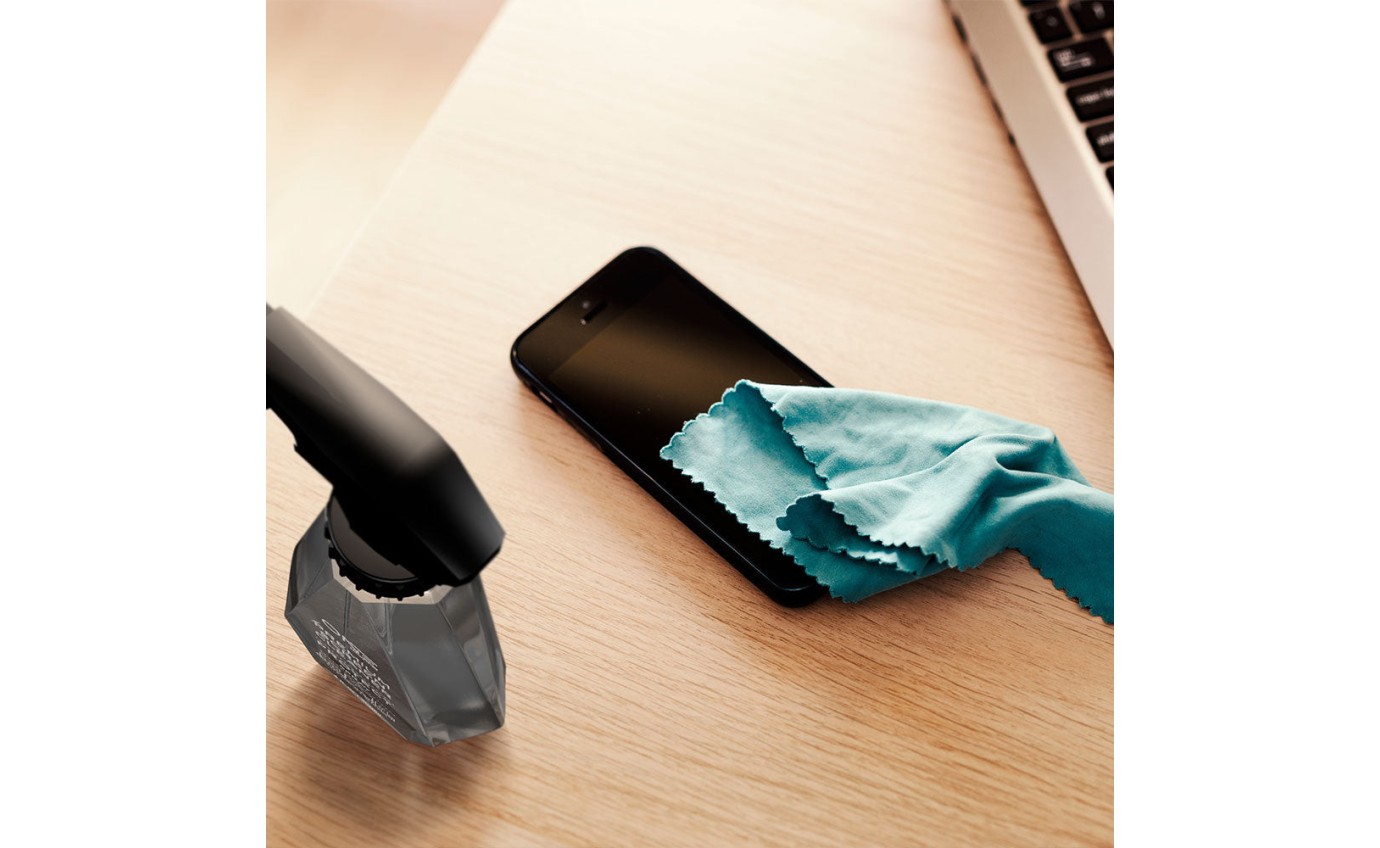 One Products 200ml Premium TV Screen Clean Spray Bottle & Cloth OSSC001