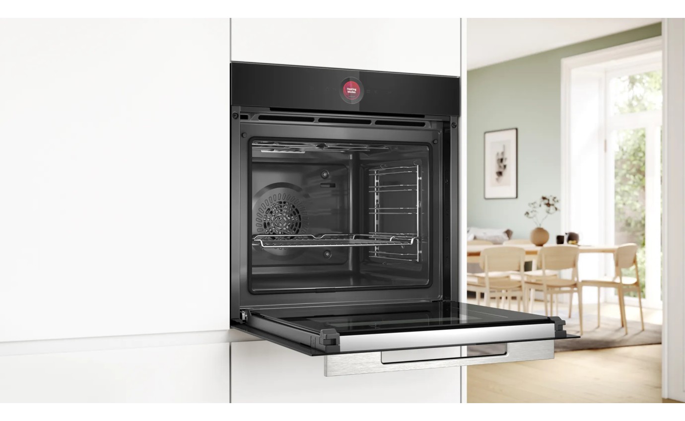 Bosch 60cm Series 8 Built-In Oven HBG7741B1A