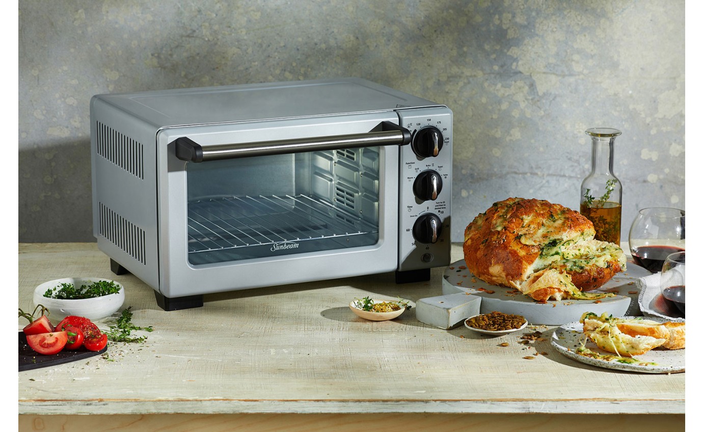 Sunbeam 18L Bake & Grill Oven COM3500SS