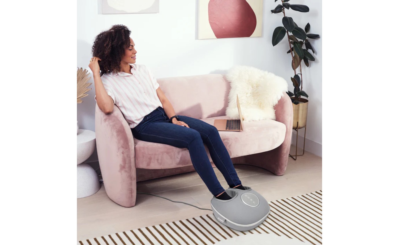 Homedics Shiatsu Air Deluxe Massager with Heat FMS348GYAU