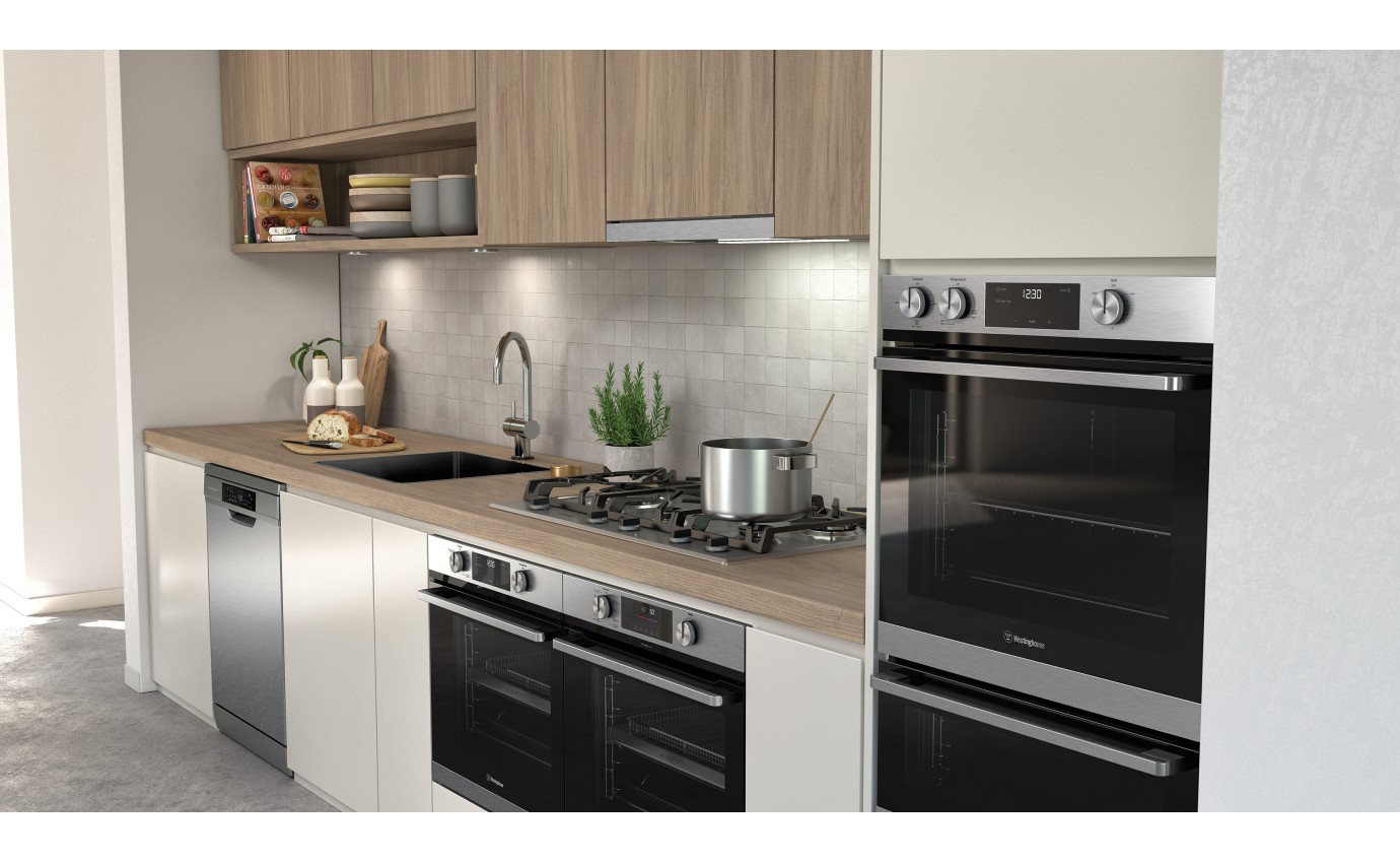 Westinghouse 60cm Multifunction PyroClean Oven with AirFry (Stainless Steel) WVEP6716SD