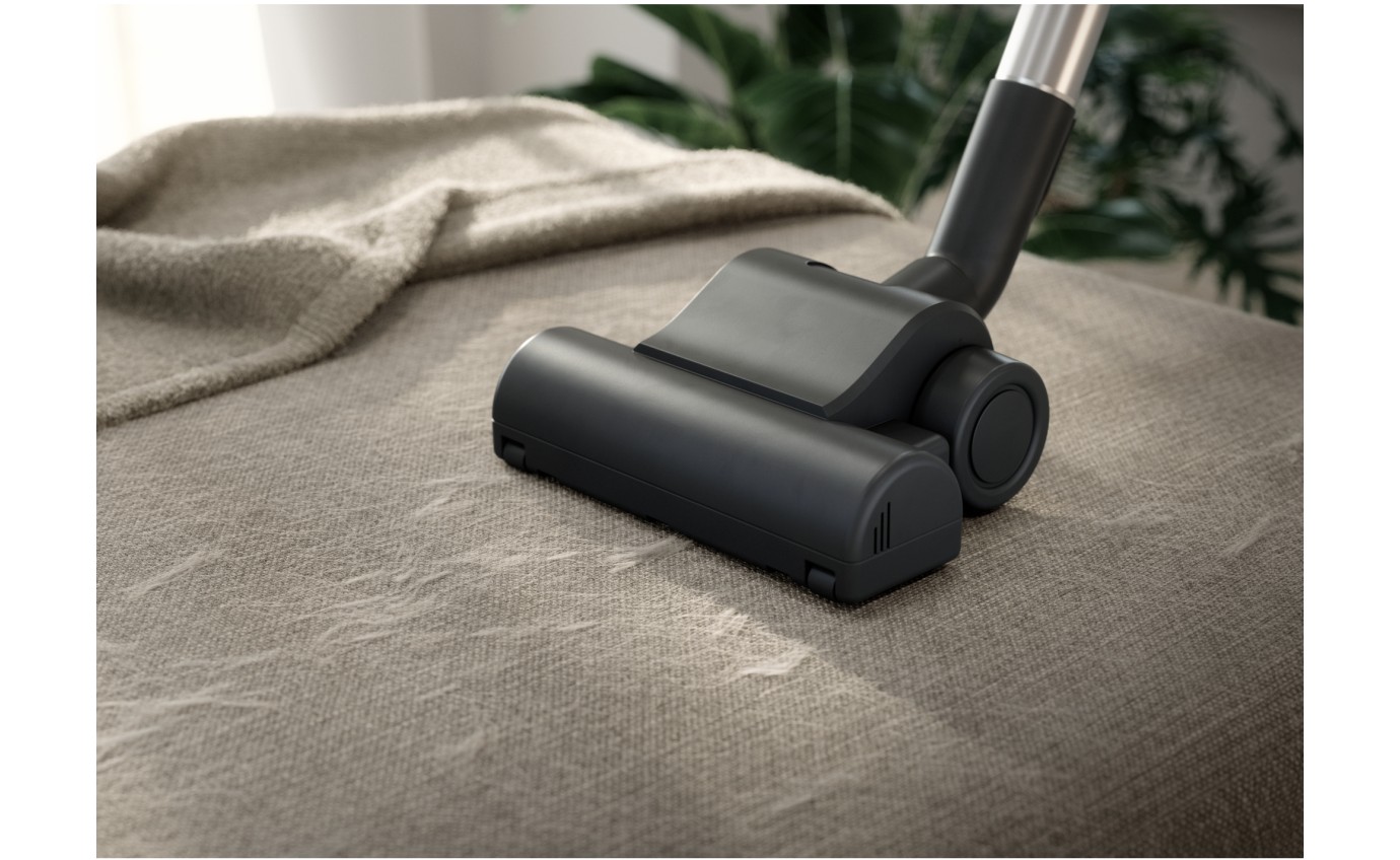 Electrolux Clean 600 Bagged Vacuum Cleaner EFB61112