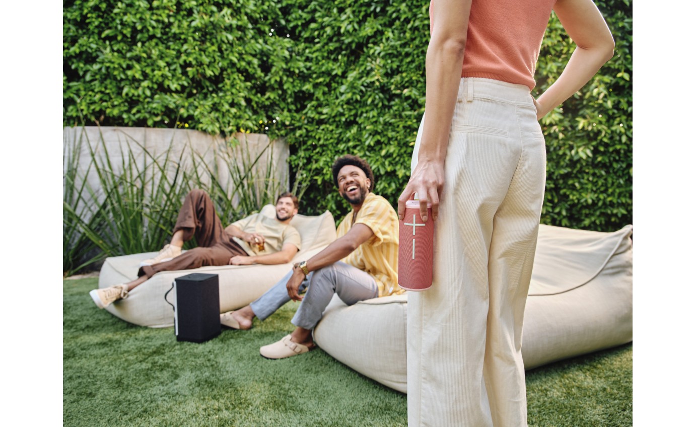 Ultimate Ears BOOM 4 Portable Bluetooth Speaker (Raspberry) 984002008