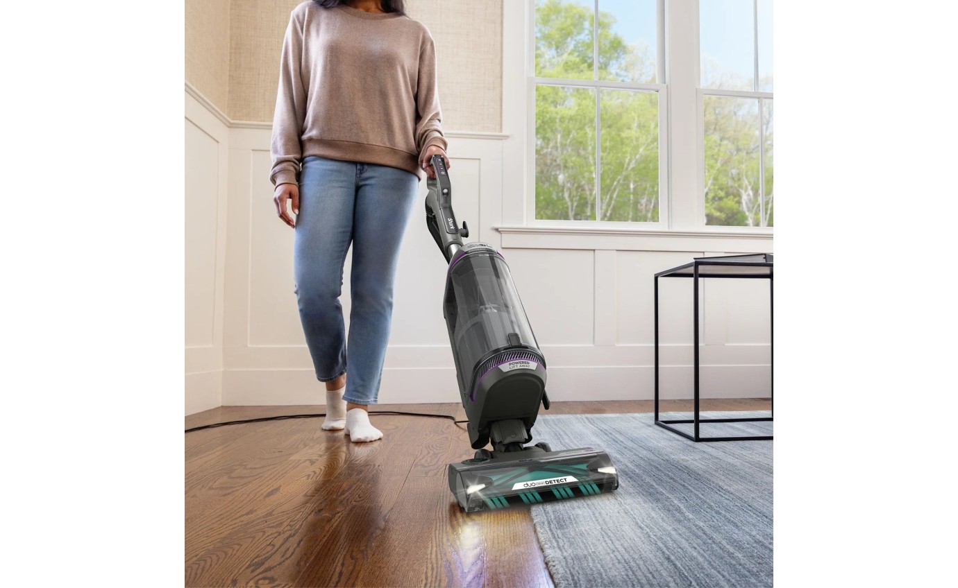 Shark PowerDetect Corded Upright Vacuum Cleaner AZ3900