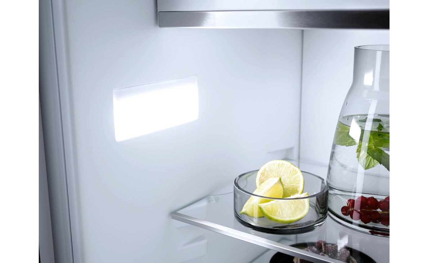 Miele 294L Integrated Refrigerator KS7743E