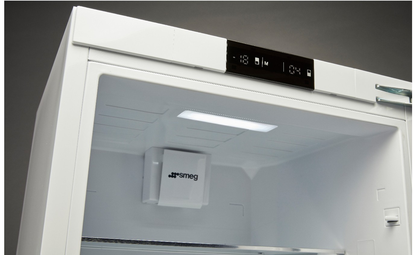 Smeg 265L Universale Integrated Bottom Mount Refrigerator SABI256BM