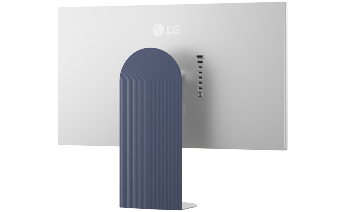 LG UltraFine&trade; evo 32-inch Nano IPS Black 6K Monitor with Thunderbolt&trade; 5 32U990ASAAU