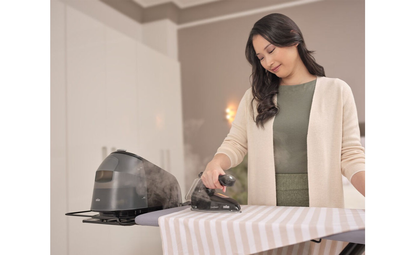 Braun CareStyle 5 Steam Generator Iron (Black) IS5249BK