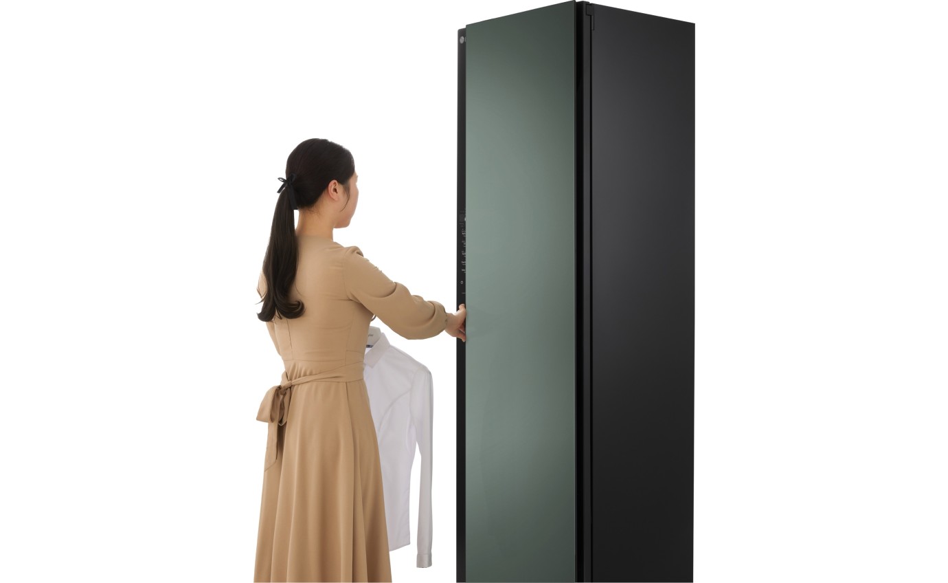 LG 5 Garment TrueSteam&trade; Styler (Forest Green) SC5FG