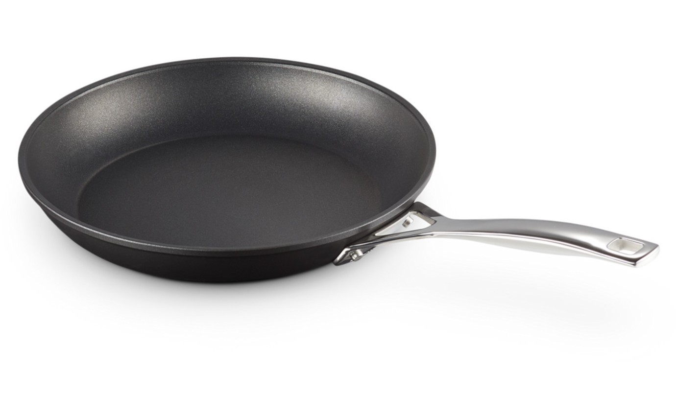 Le Creuset 26cm Shallow Frying Pan 51112260010001