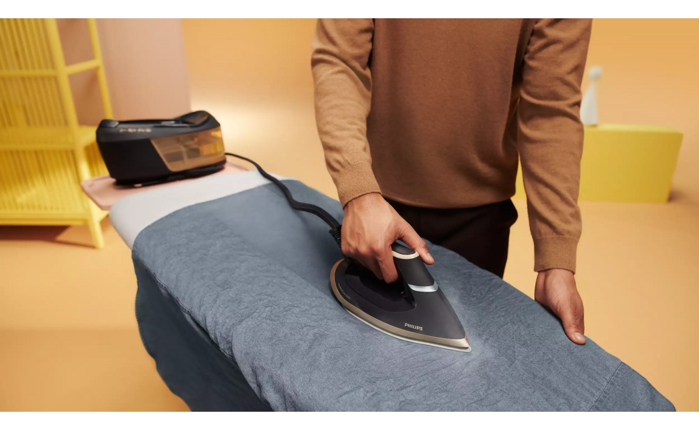 Philips PerfectCare 6000 Series Steam Generator Iron (Black/Gold) PSG606480