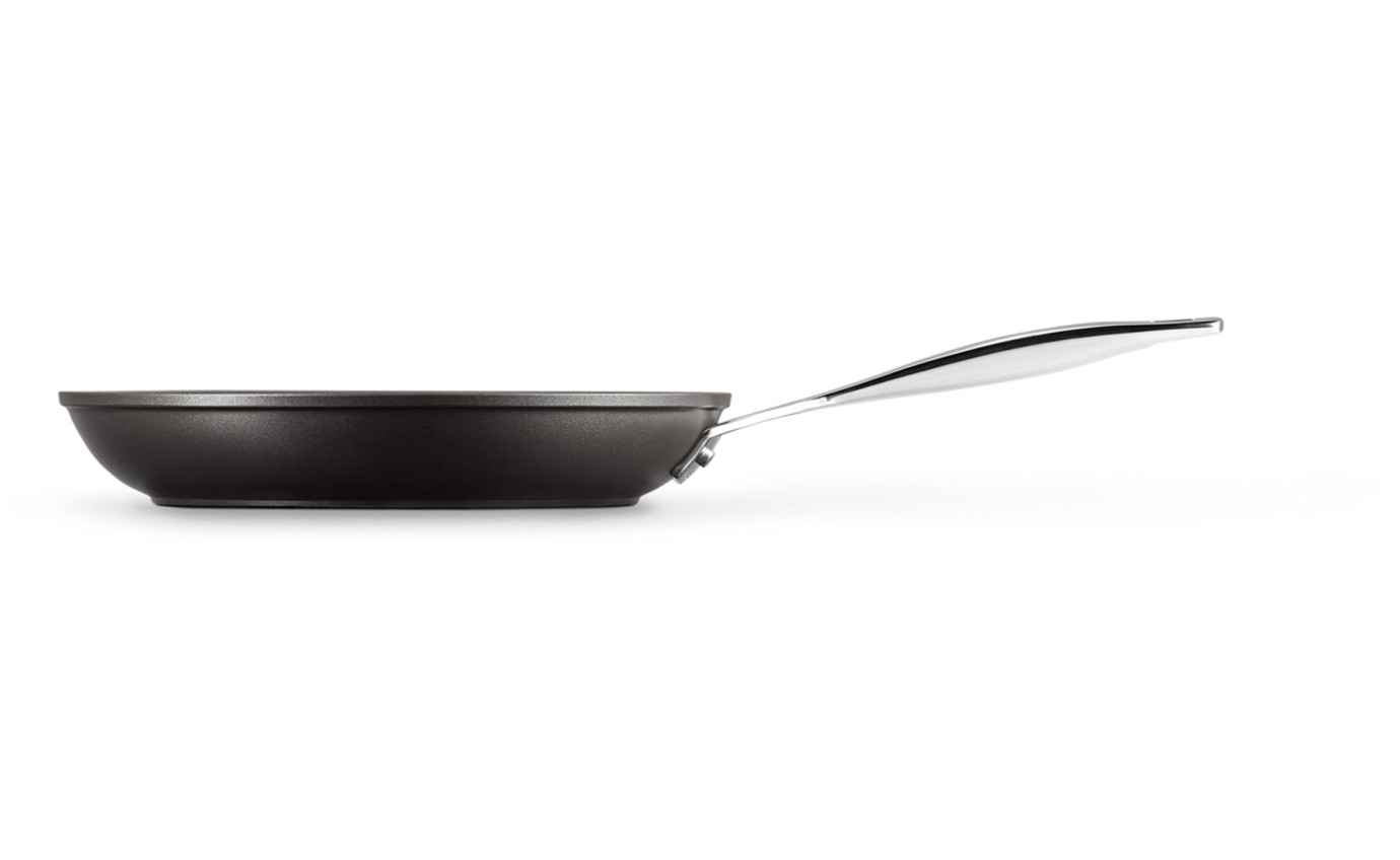 Le Creuset 26cm Shallow Frying Pan 51112260010001