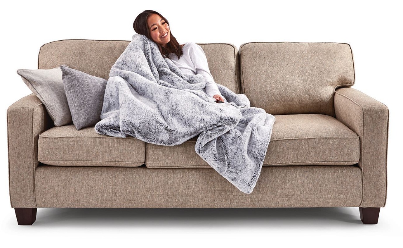 Sunbeam Feel Perfect Faux Fur Heated Throw TRF4300