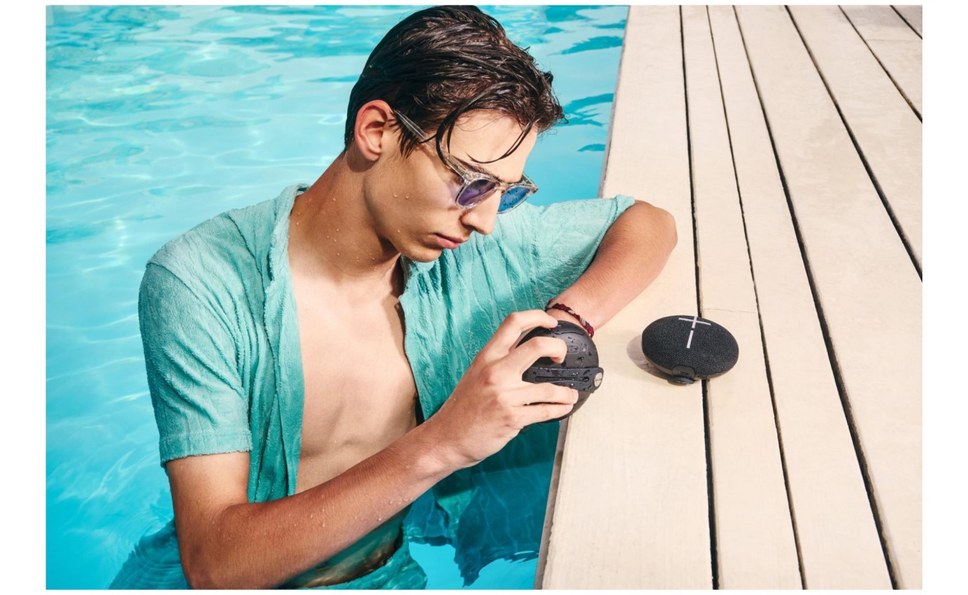 Ultimate Ears MINIROLL Portable Bluetooth Speaker (Gentle Black) 984002018