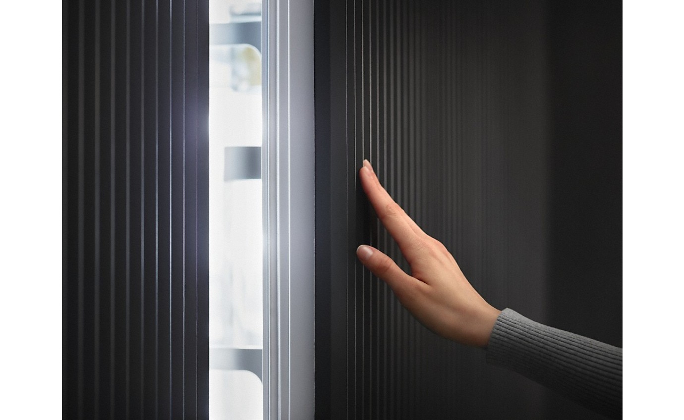 Miele 359L MasterCool Upright Freezer F2671VI