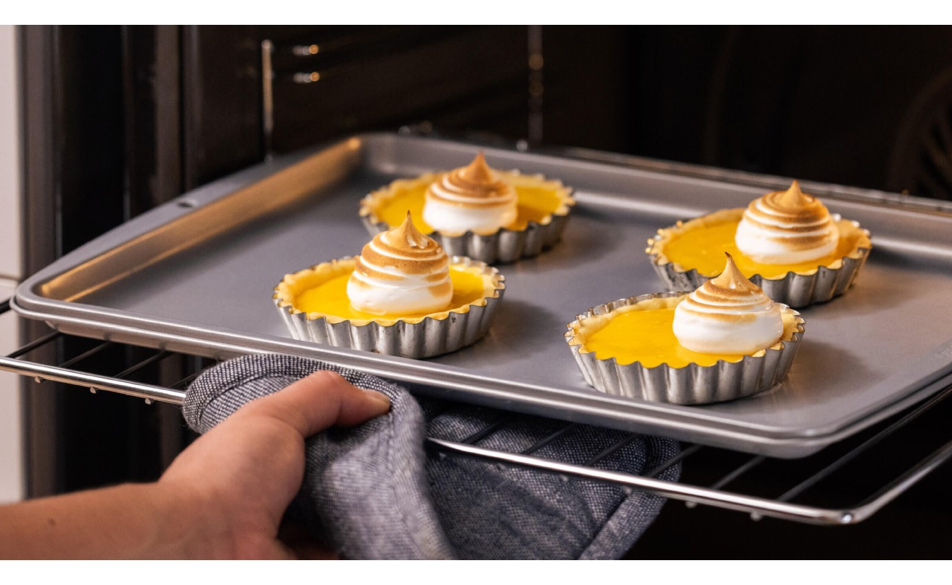 Haier 60cm 500 Series Built in Oven 7 Function, Air Fry, Steam Assist HWO60S7EG5