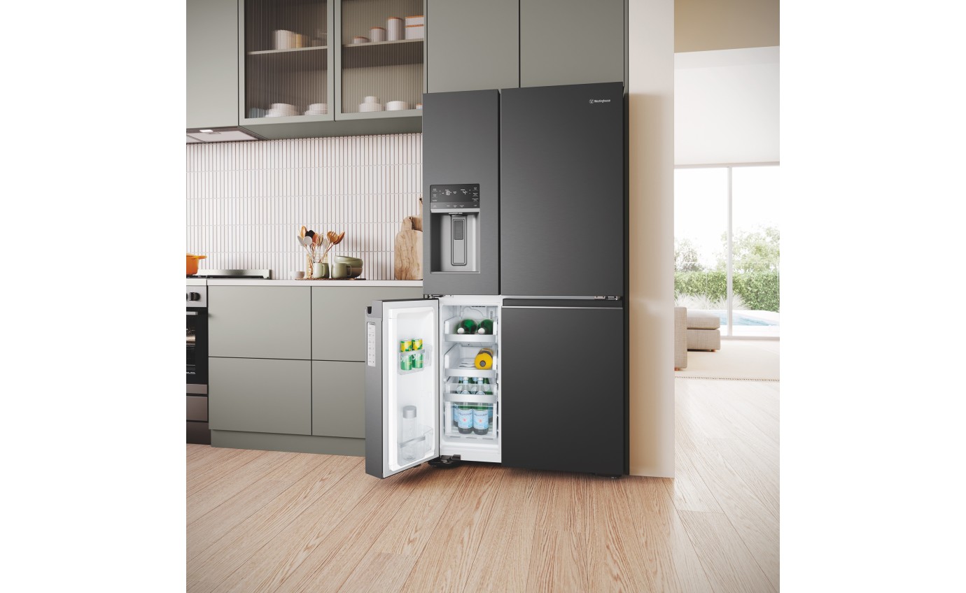 Westinghouse 609L Quad Door Fridge (Matte Black) WQE6170BB