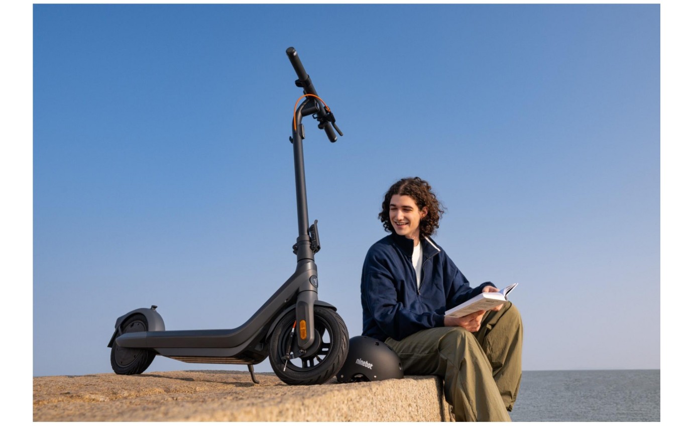 Segway-Ninebot E2 Pro KickScooter SEGWE2PRO