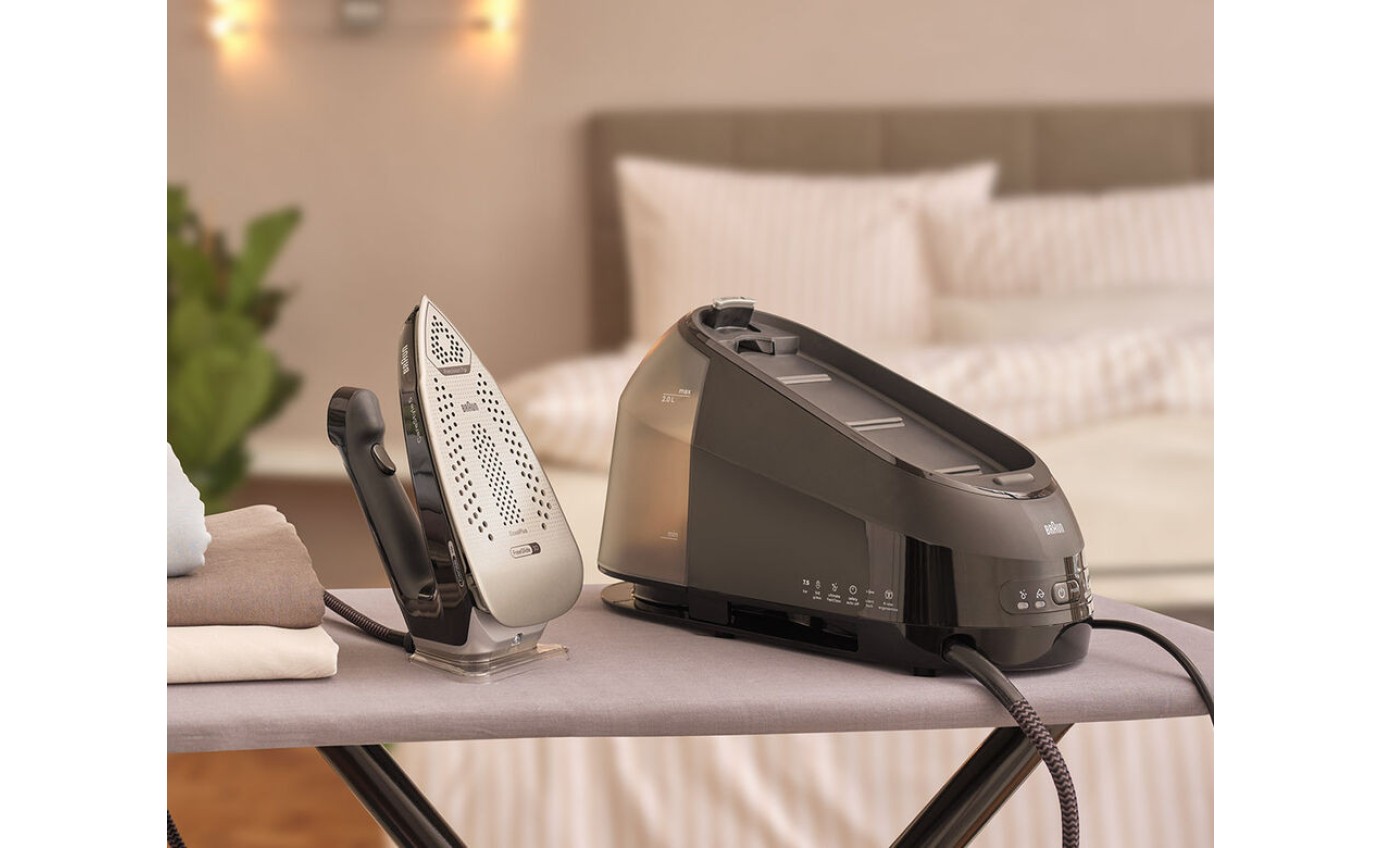 Braun CareStyle 5 Steam Generator Iron (Black) IS5249BK