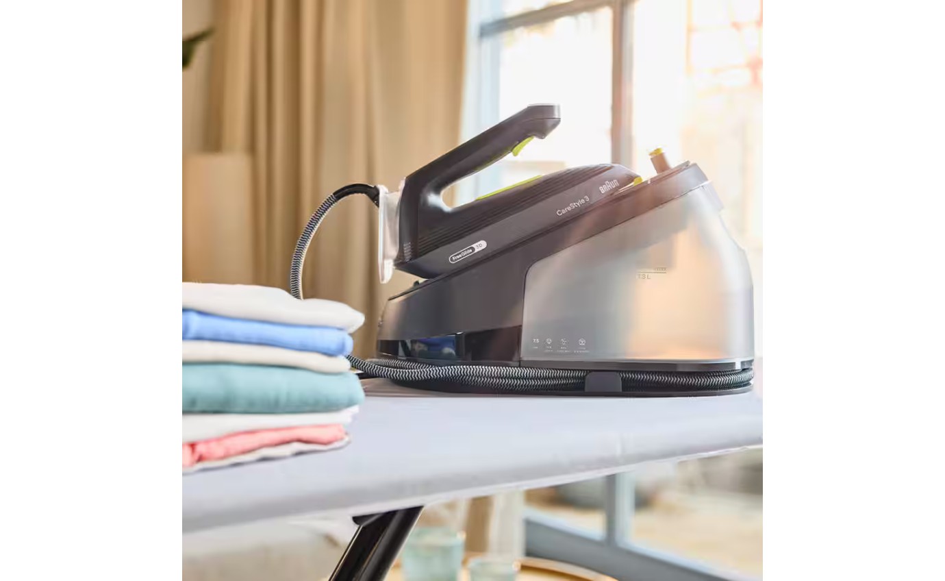 Braun CareStyle 3 Steam Generator Iron IS3257BK