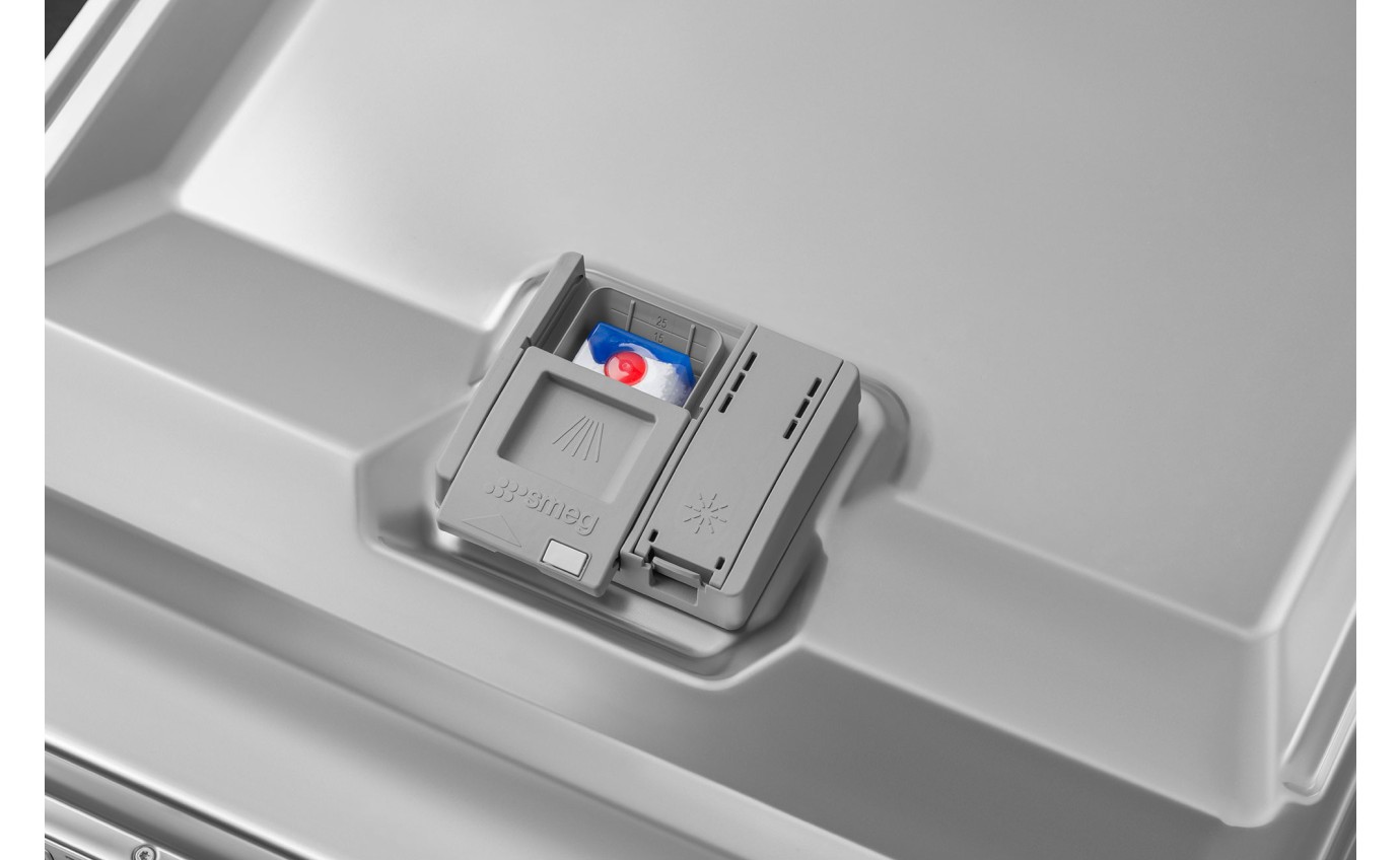 Smeg 60cm Freestanding Dishwasher (Stainless Steel) DWA6224X4