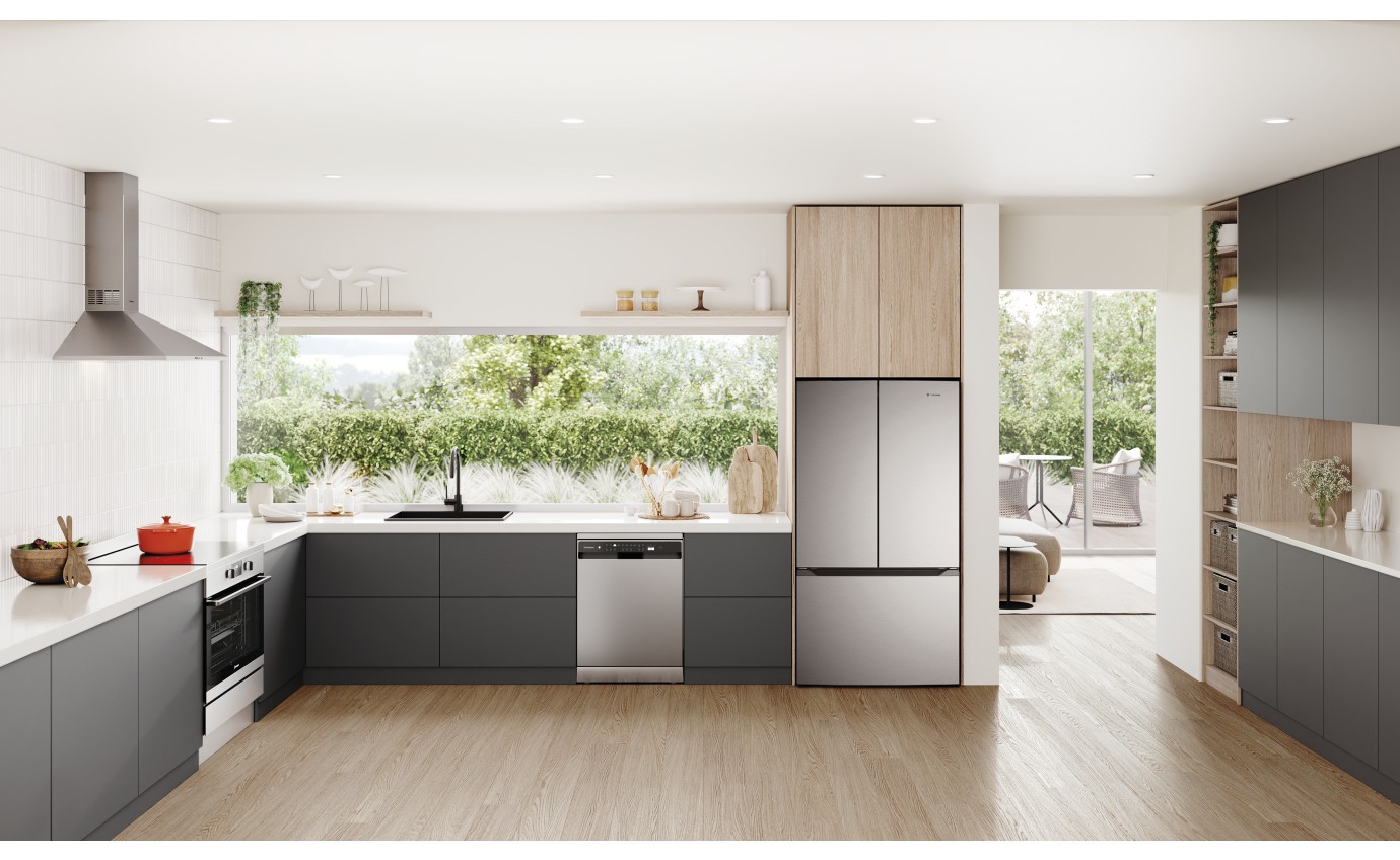 Westinghouse 565L French Door Fridge (Stainless Steel) WHE5600SD