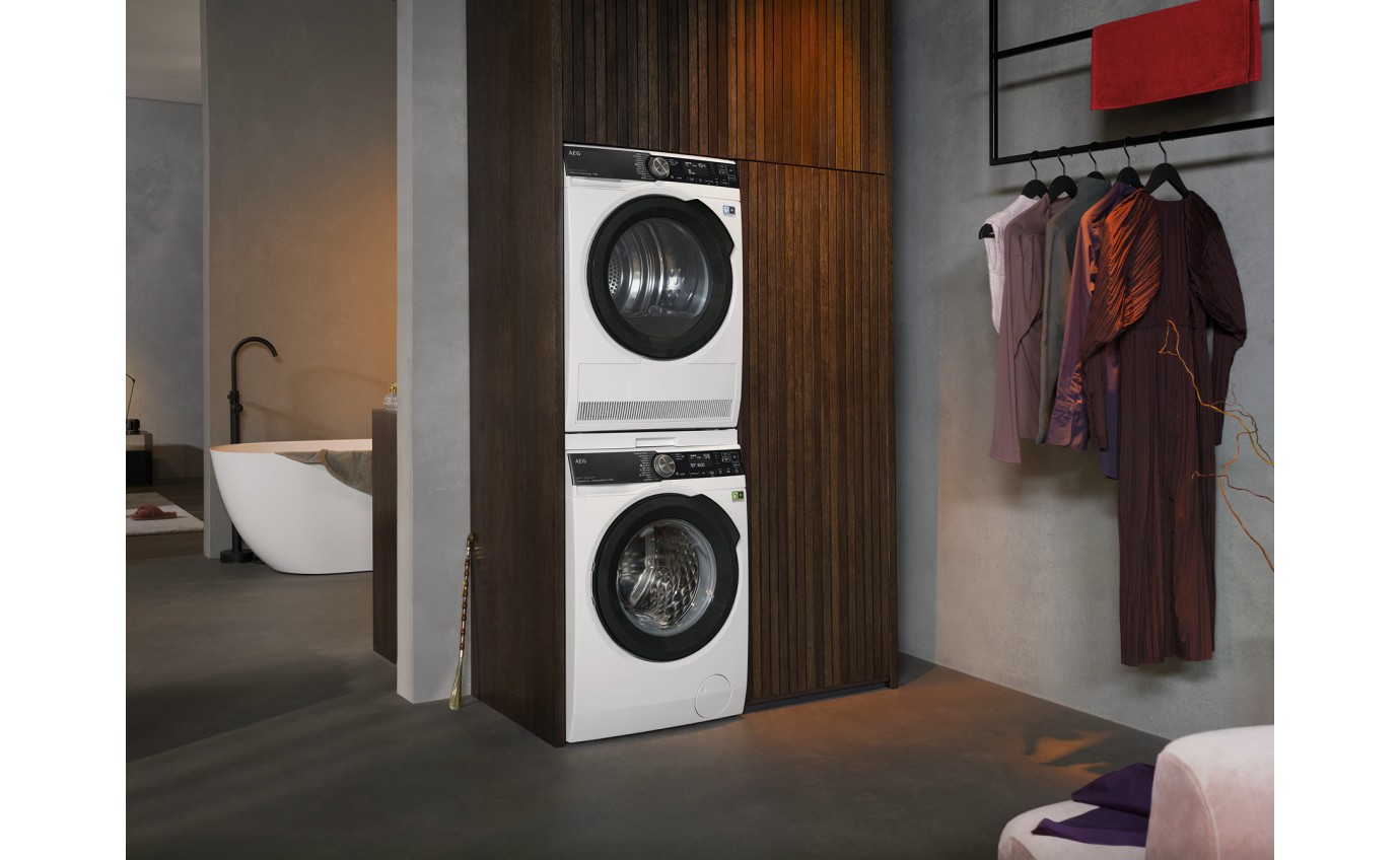 AEG 9kg Heat Pump Dryer T959M6ORS