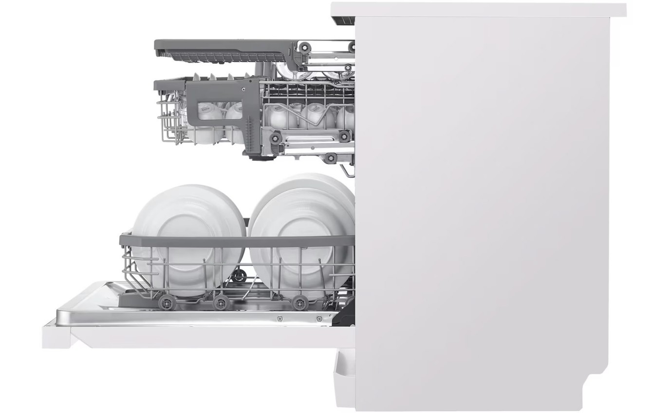 LG 60cm QuadWash&reg; Freestanding Dishwasher (Essence Matte White) XD3A25MW