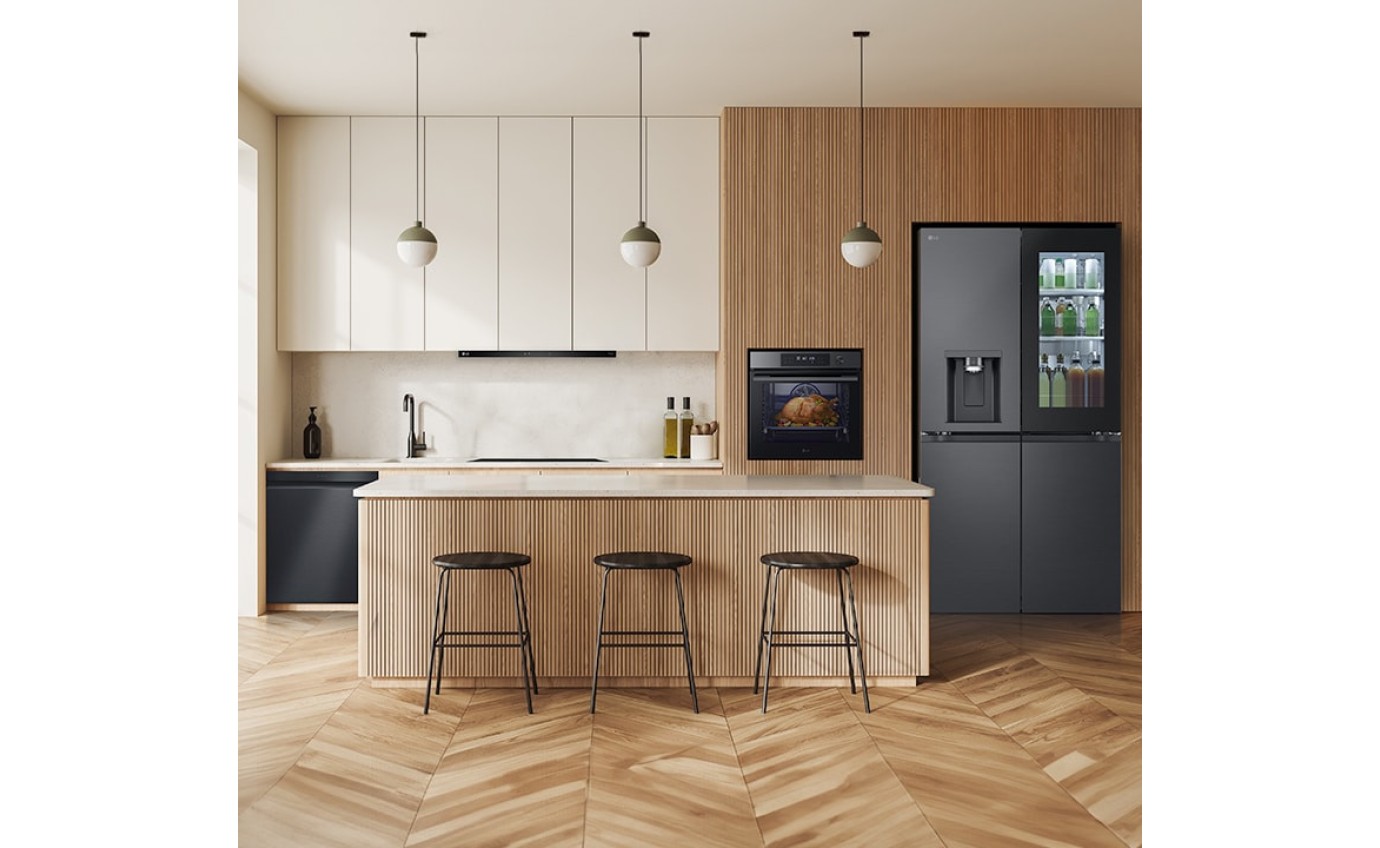 LG 76L InstaView Series 7 Pyrolytic Oven (Black Stainless Steel) BO607G1MB4