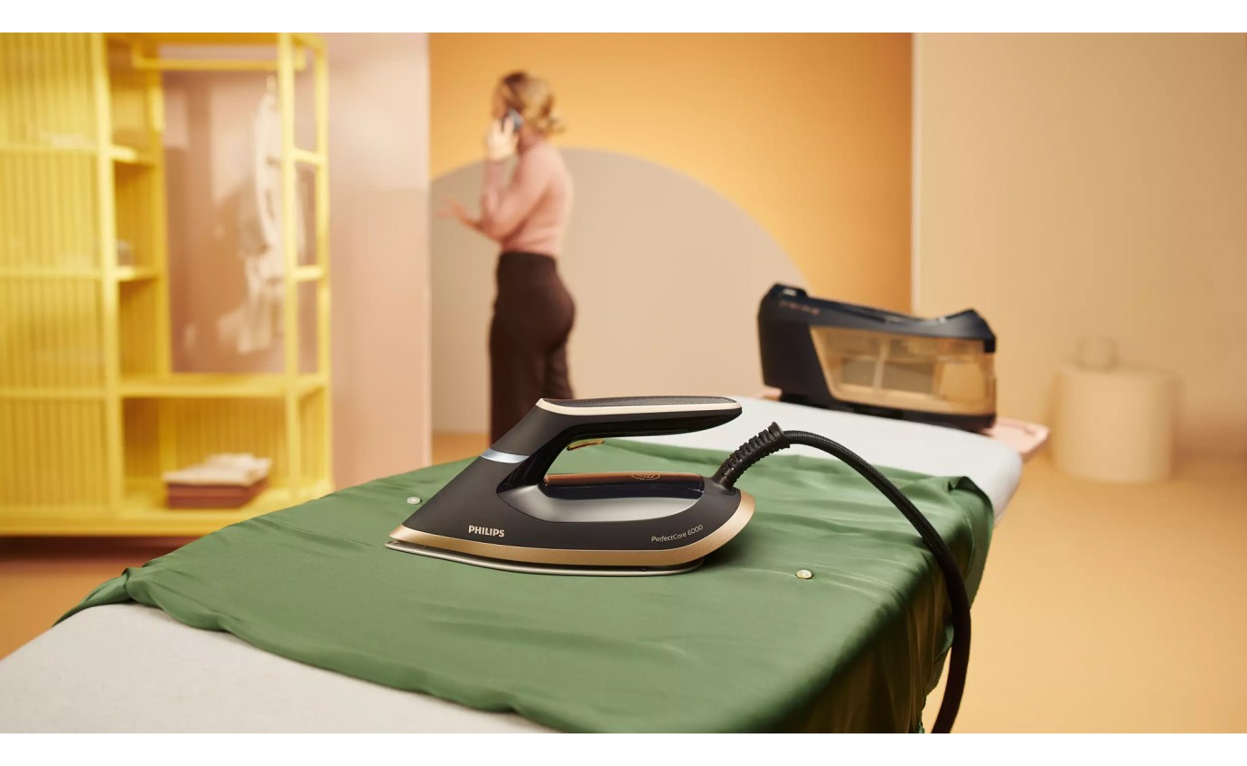 Philips PerfectCare 6000 Series Steam Generator Iron (Black/Gold) PSG606480