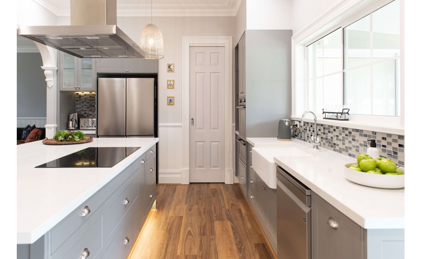 Schweigen Silent Island Rangehood 900mm IS4110ST