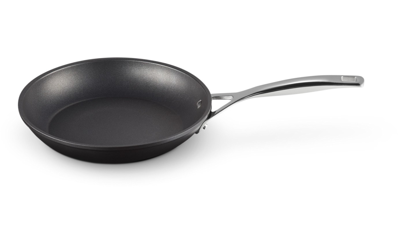 Le Creuset 24cm Shallow Frying Pan 51112240010002