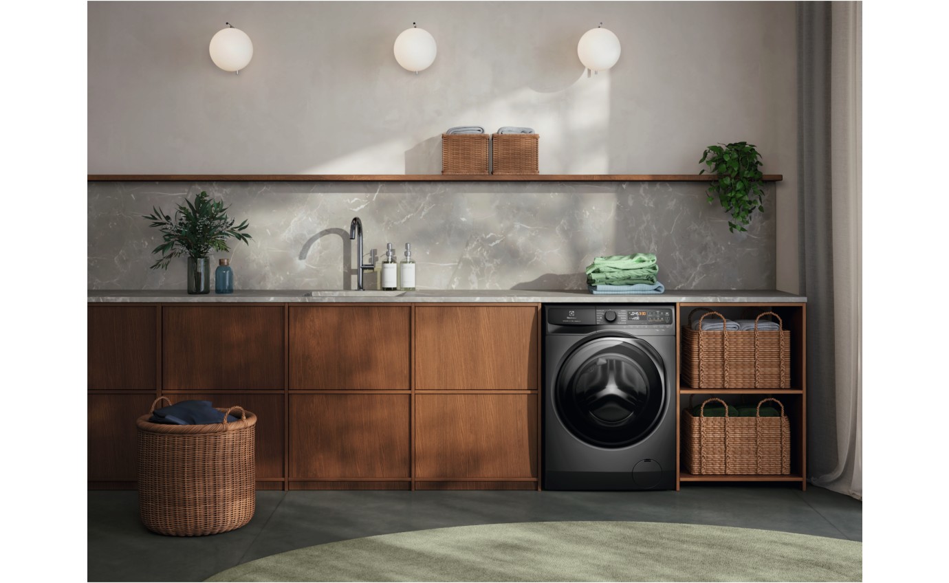 Electrolux 12kg/8kg UltimateCare 700 Washer Dryer Combo (Dark Onyx) EWW1243R7SCS