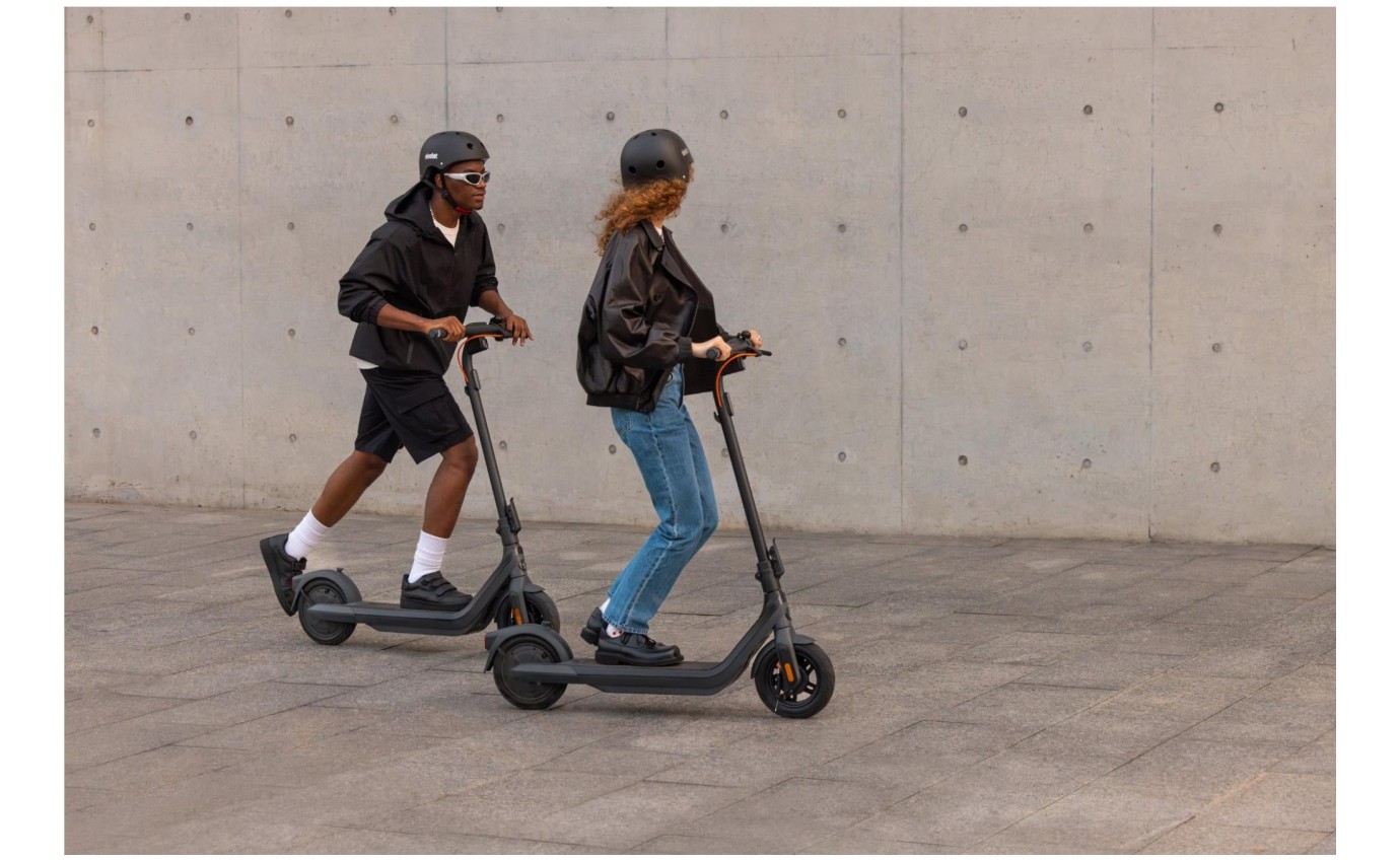 Segway-Ninebot E2 Pro KickScooter SEGWE2PRO