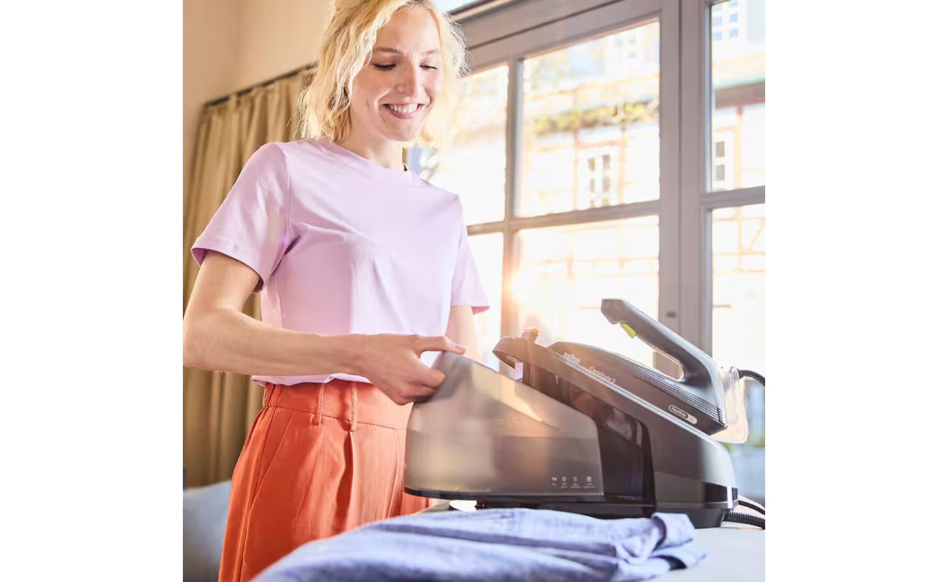 Braun CareStyle 3 Steam Generator Iron IS3257BK