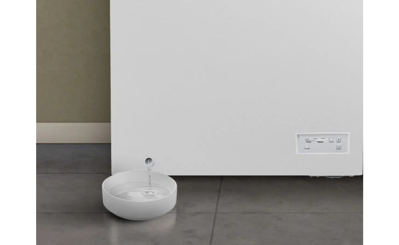 TCL 142L Hybrid Chest Freezer (White) F155CFW