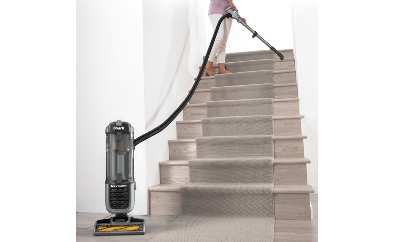 Shark Navigator Pet Vacuum with Self Cleaning Brushroll ZU62ANZMN