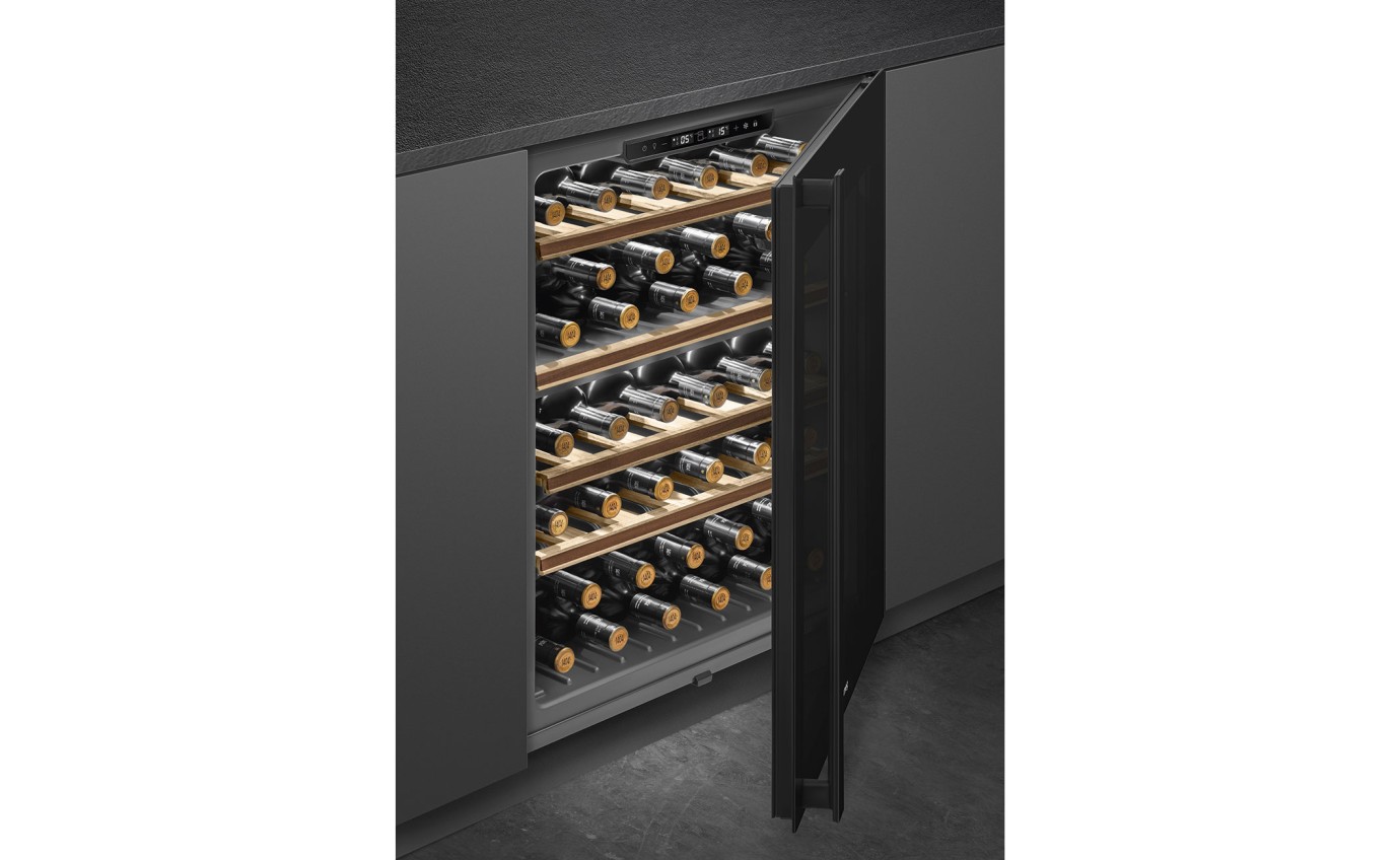 Smeg 82cm Dolce Stil Novo Built-In Wine Cooler (Black) CVI638RN3
