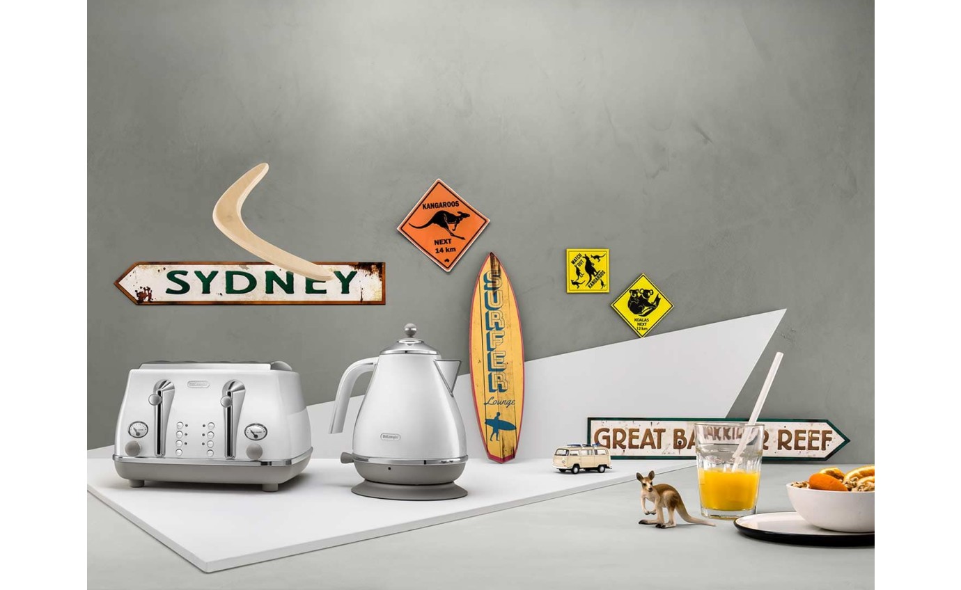 DeLonghi Icona Capitals 4 Slice Toaster (Sydney White) CTOC4003W