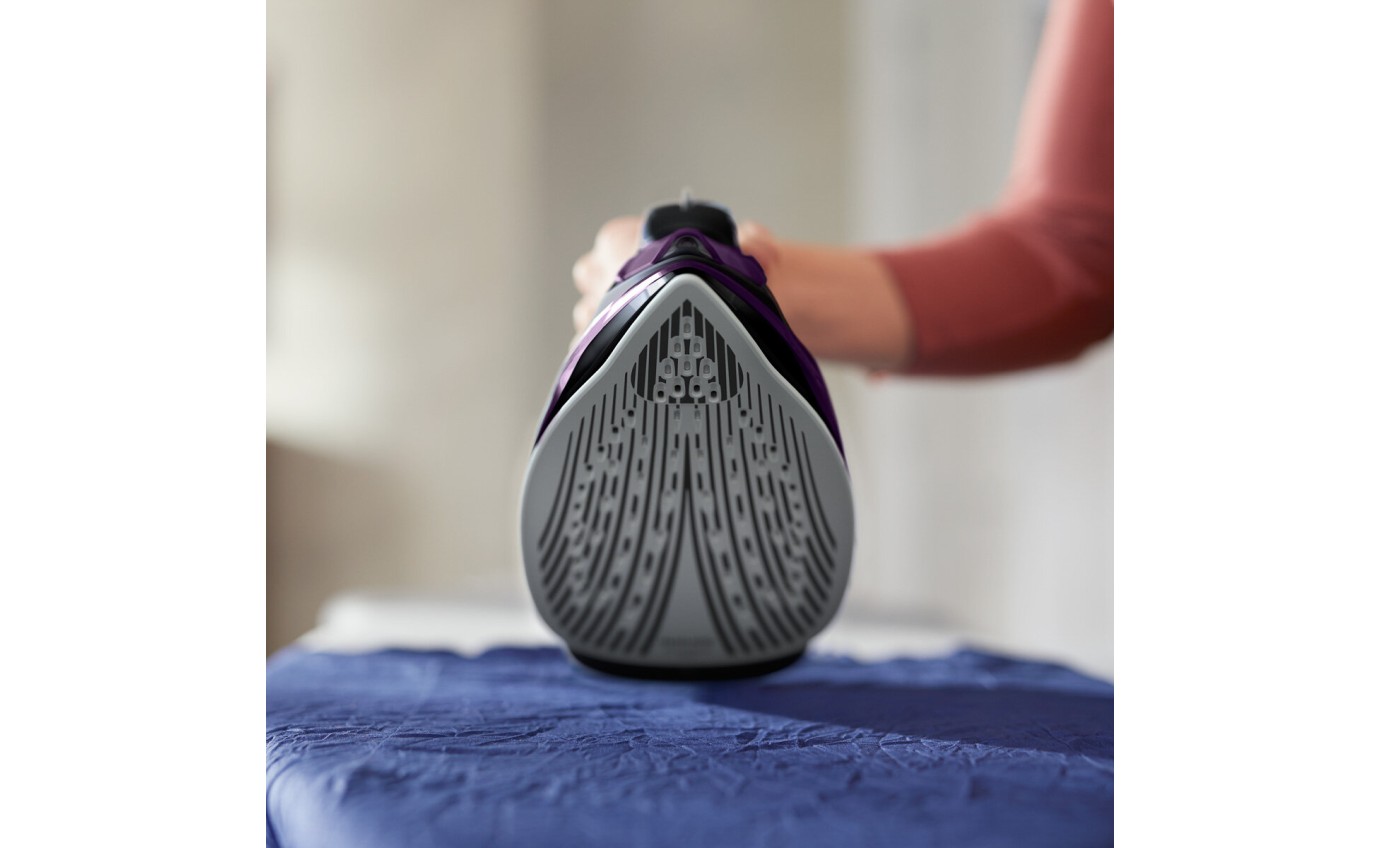 Philips 5000 Series Steam Iron (Deep Purple) DST503080