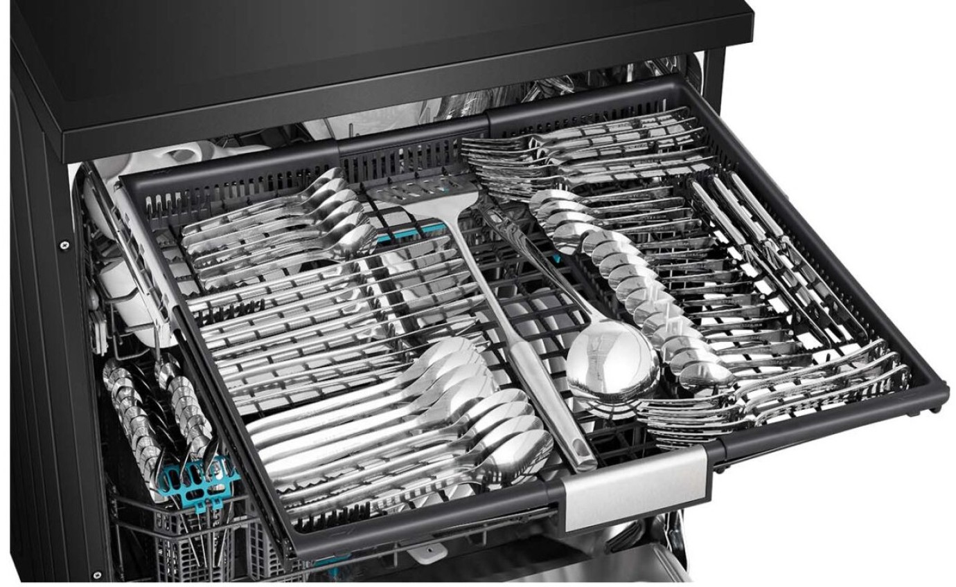 Hisense 60cm Freestanding Dishwasher (Black Steel) HSAP16FB