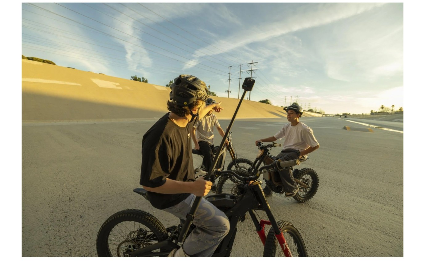 GoPro MAX 2 8K 360 Action Cam CHDHZ311RW