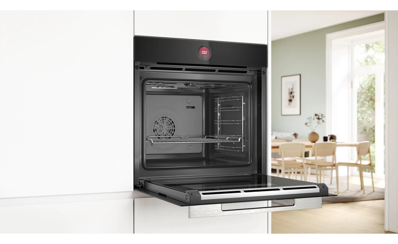 Bosch 60cm Series 8 Built-In Oven HBG7341B1A