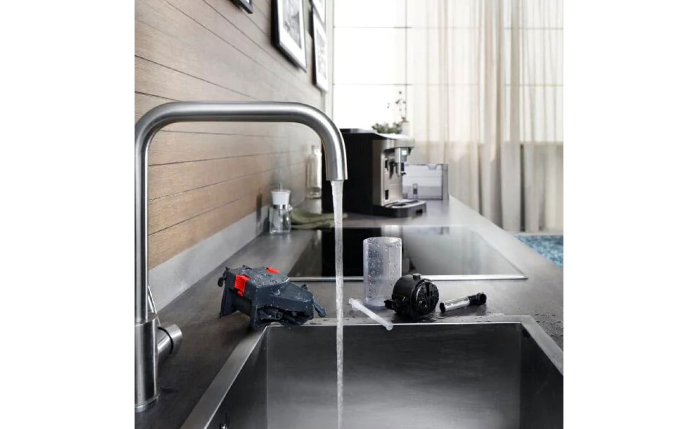 DeLonghi Magnifica Evo Automatic Coffee Machine (Black) ECAM29062B